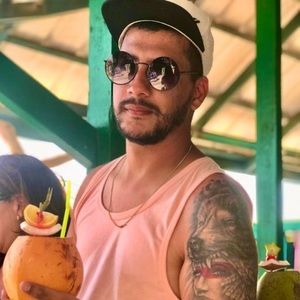 Meet your Posher, Julian